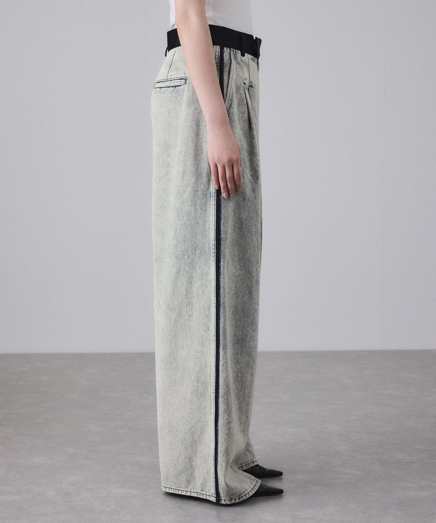 ADAM ET ROPE'｜【EMOELLE】ドレスデニムパンツ | Rakuten Fashion