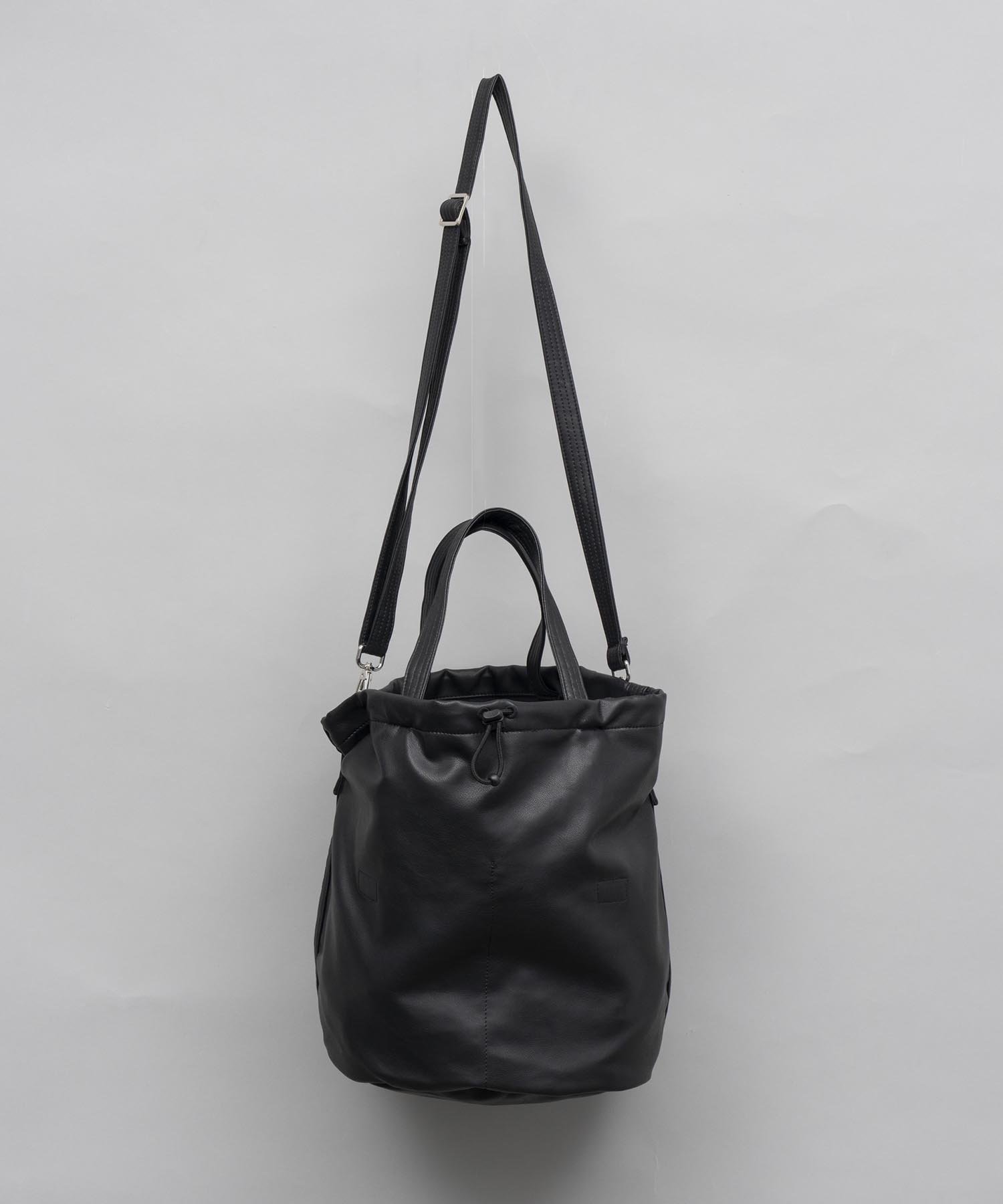MAISON SPECIAL｜【EX】Vegan Leather Effect Shoulder Drawstring Bag