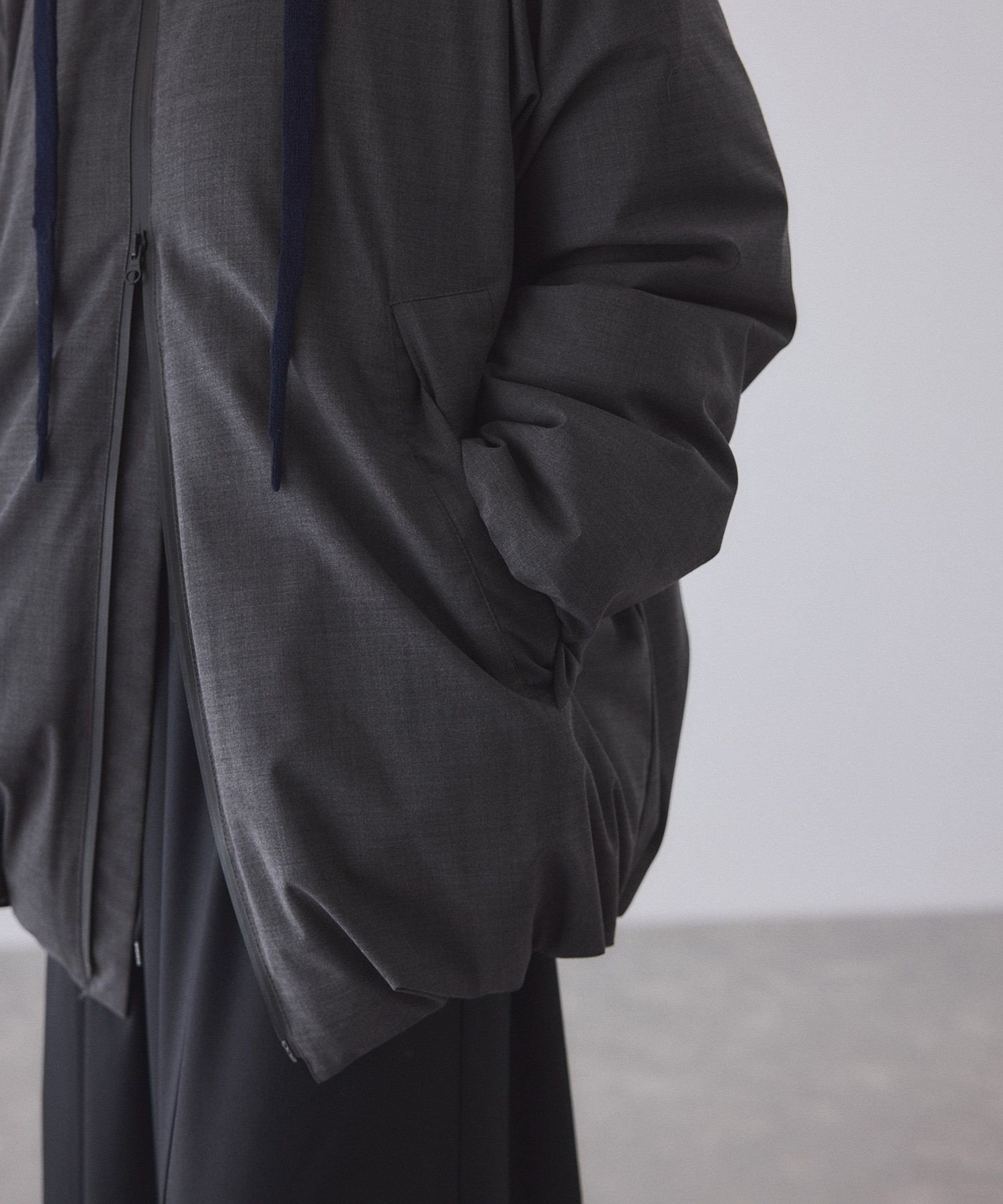 ADAM ET ROPE'｜【サステナブル】ウールMIXミドルダウン/撥水