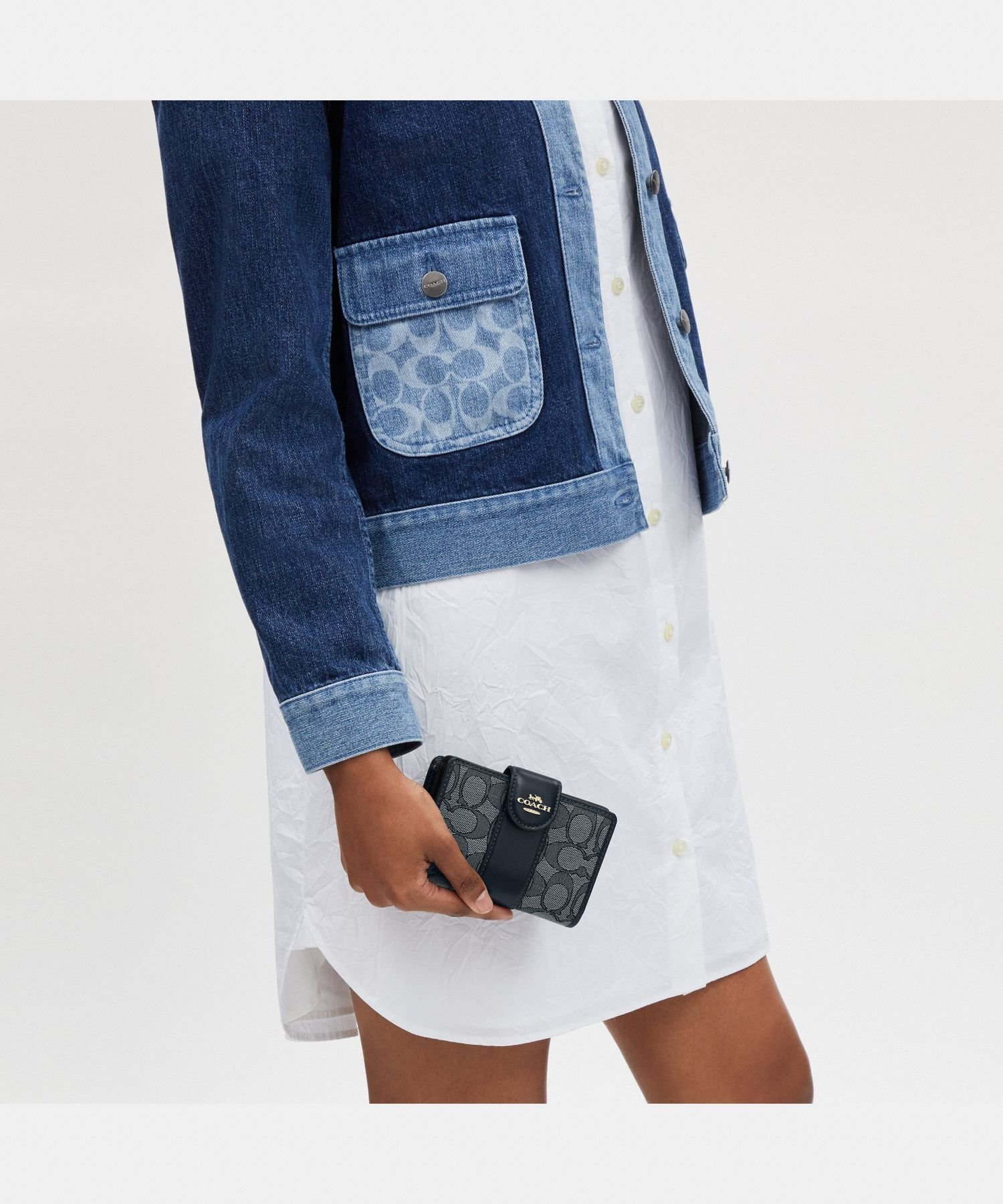 COACH OUTLET｜【公式】ミディアム コーナー ジップ ウォレット