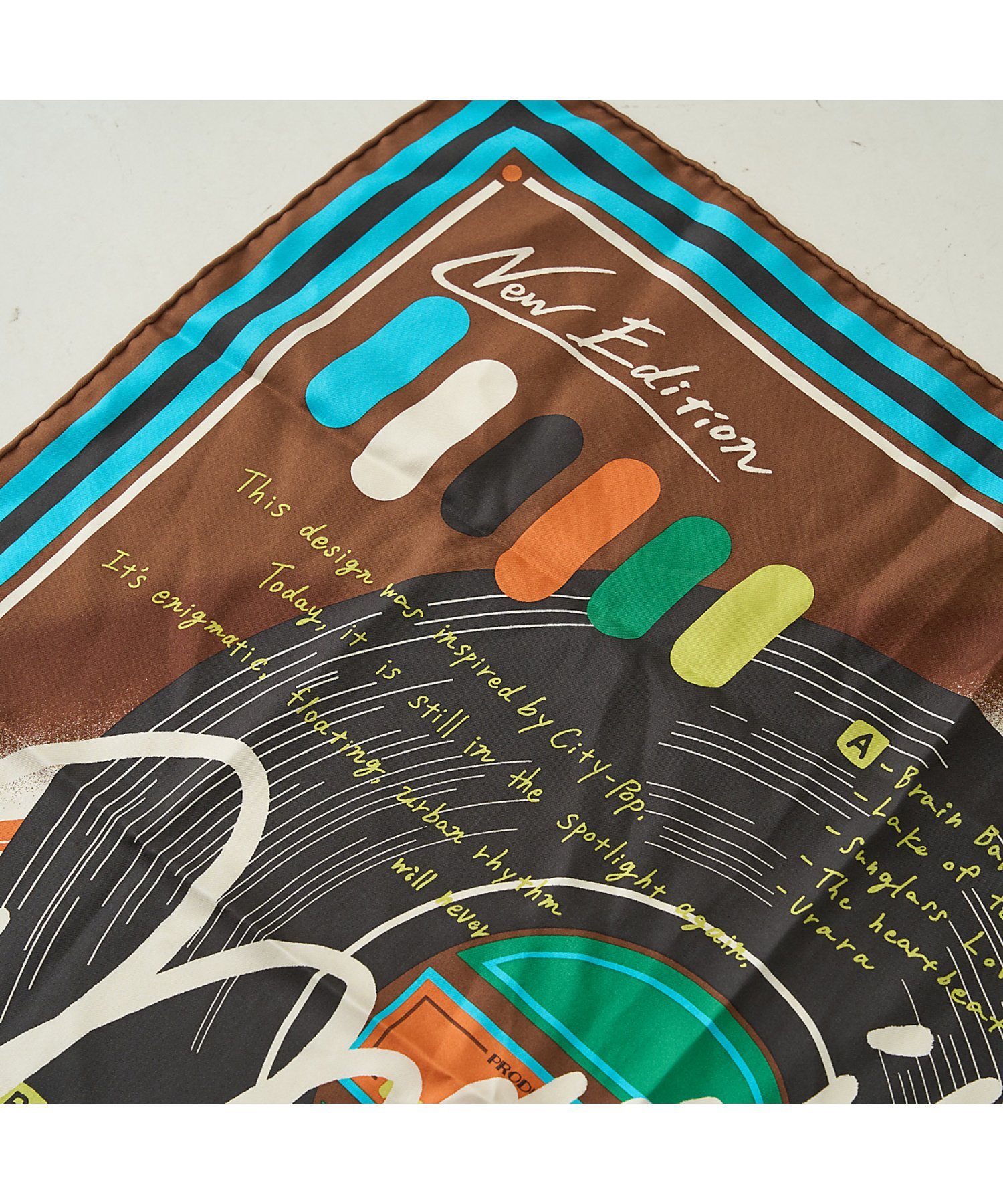 Rouge vif la cle｜【manipuri/マニプリ】レコード柄シルクスカーフ 65