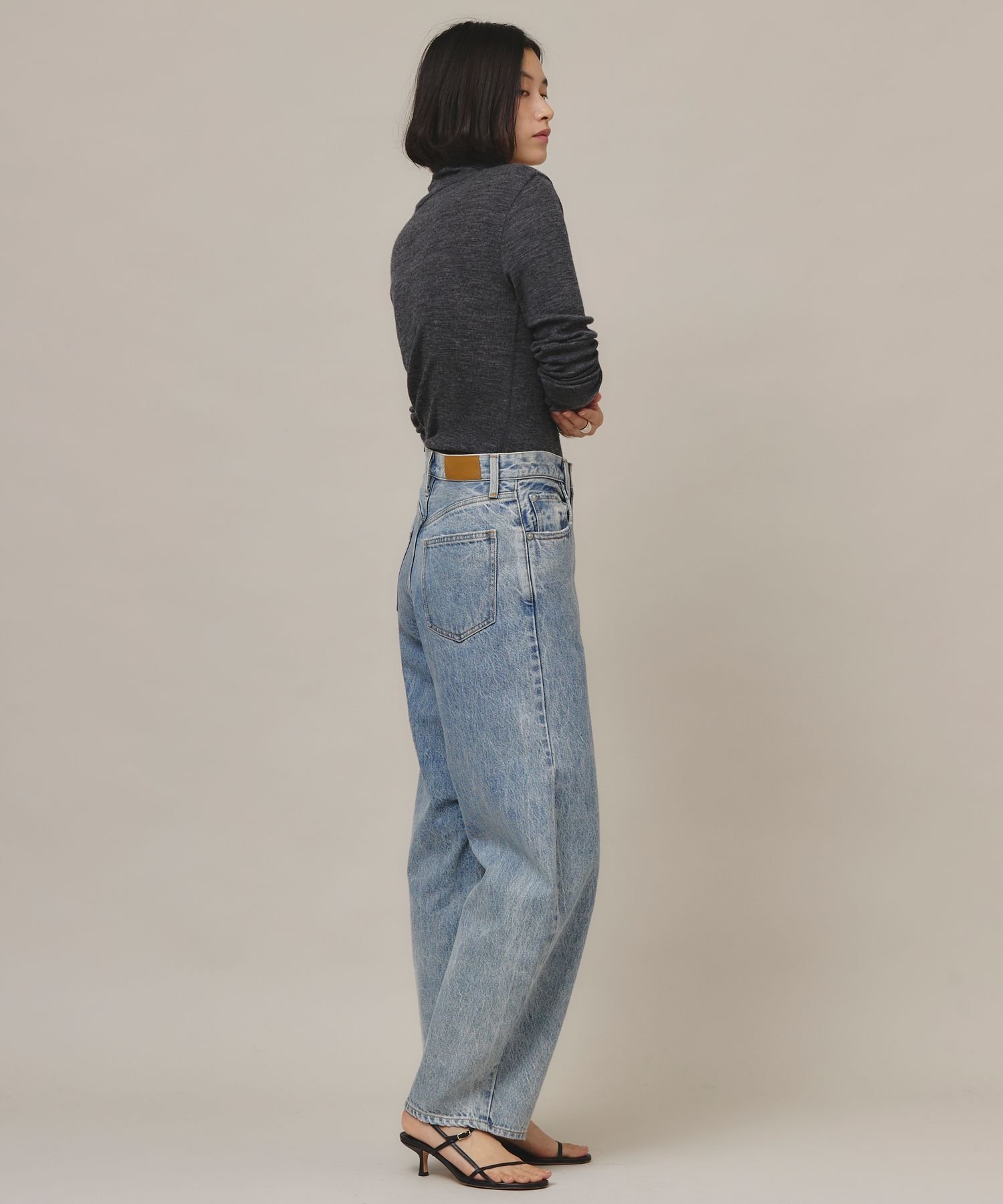 専用　Curensologyカーヴィーデニムパンツ Curensology/＜&RC＞カーヴィーデニムパンツ☆ - メルカリ