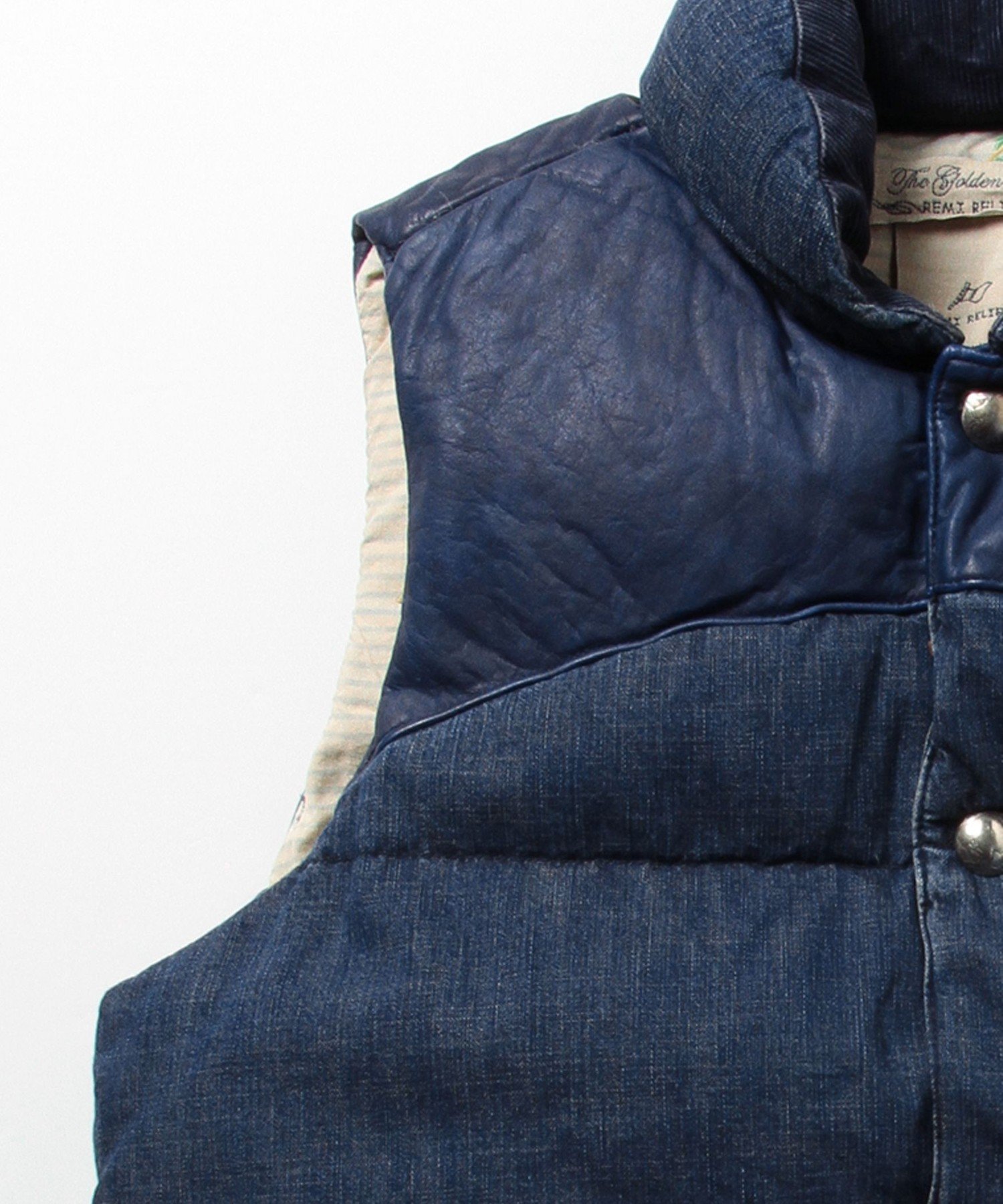 BEAMS MEN｜REMI RELIEF * BEAMS PLUS / 別注 デニム ダウンベスト