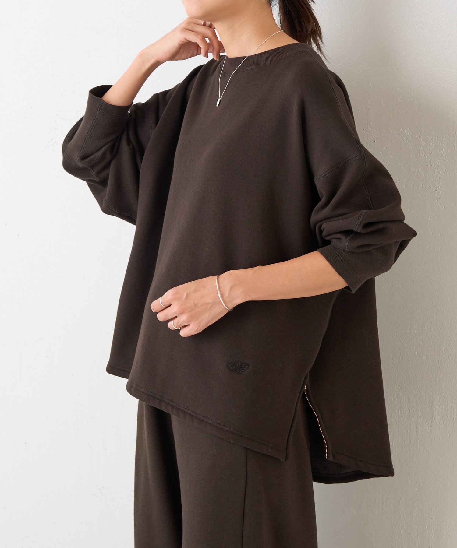 BEARDSLEY｜刺繍入り裏ボアトレーナー | Rakuten Fashion(楽天