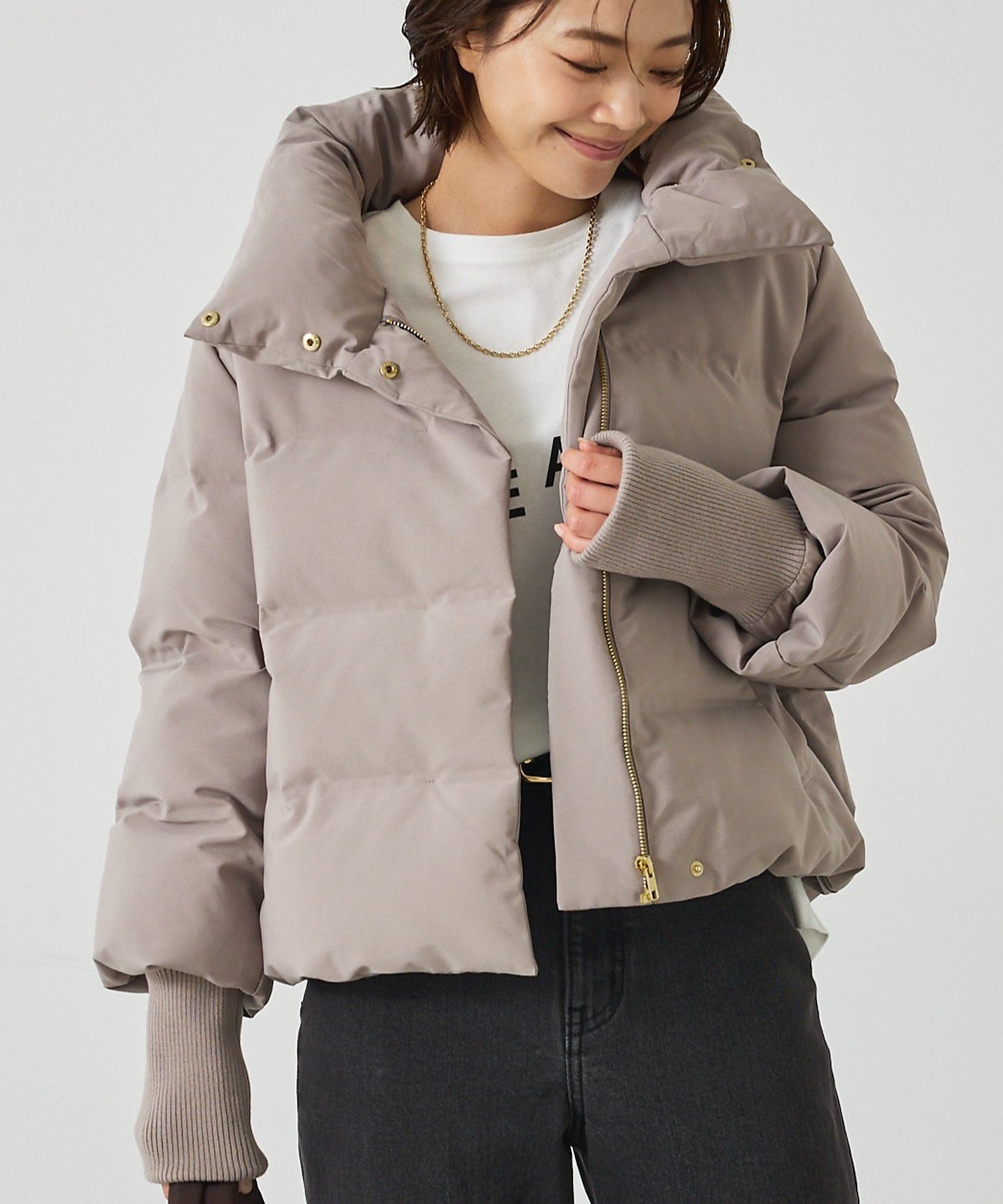 abahouse mavie｜【WEB Domani掲載】袖リブシームレススタンドダウン