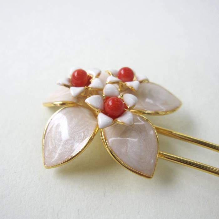 楽天市場】日本・高知産赤珊瑚 かんざし （約3.6ミリ玉） 簪 和小物 髪