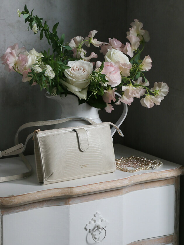 楽天市場】VIOLAd'ORO スマートフォン ポシェット ADRIA 横 リザード