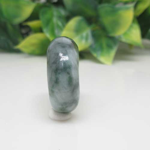 楽天市場】【天然石】糸魚川翡翠☆勾玉☆約24.5ミリ☆国石☆天然記念物