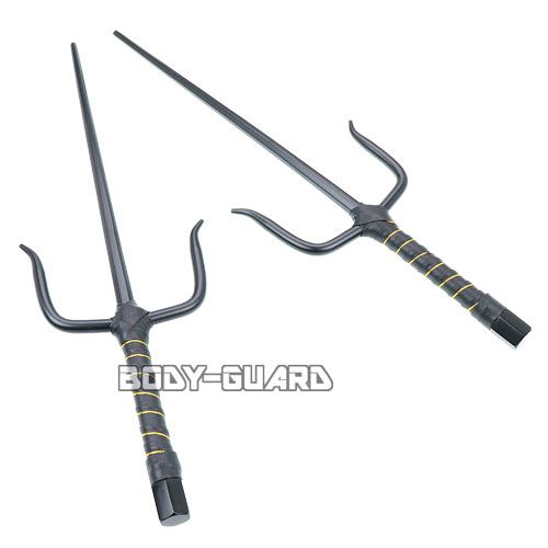 楽天市場】武具 十手 釵 サイ 琉球古武術 53CM 鉄製 黒メッキ 二本