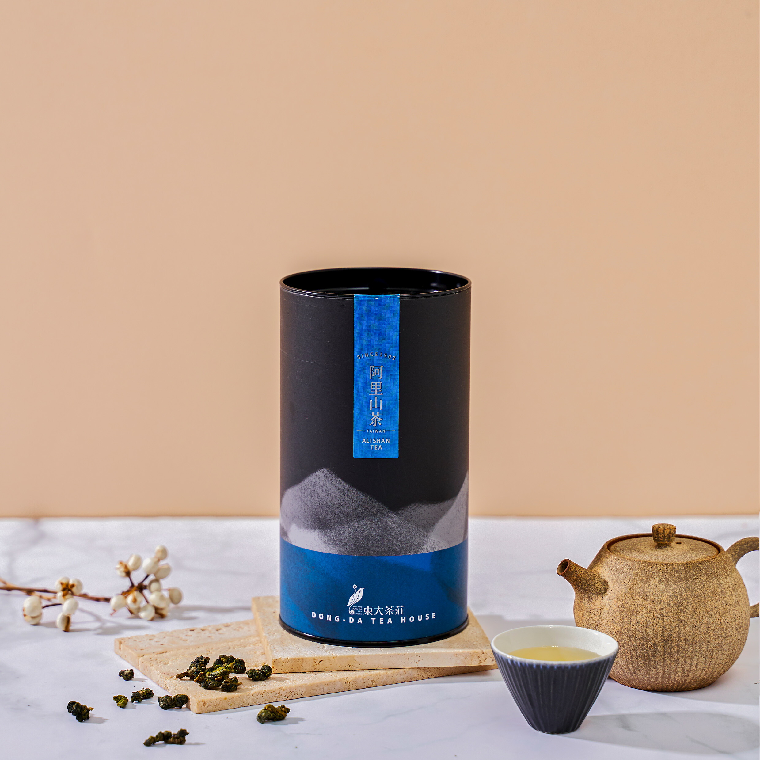 楽天市場】東大茶荘 阿里山烏龍茶 150g/缶 手摘み高冷茶 烏龍茶