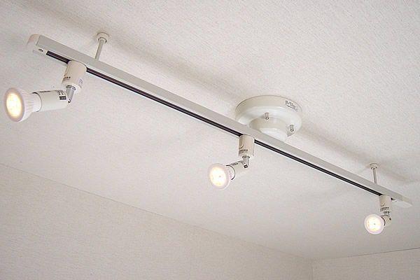 楽天市場】LGB52030KLE1 パナソニック LEDキッチンベースライト [昼