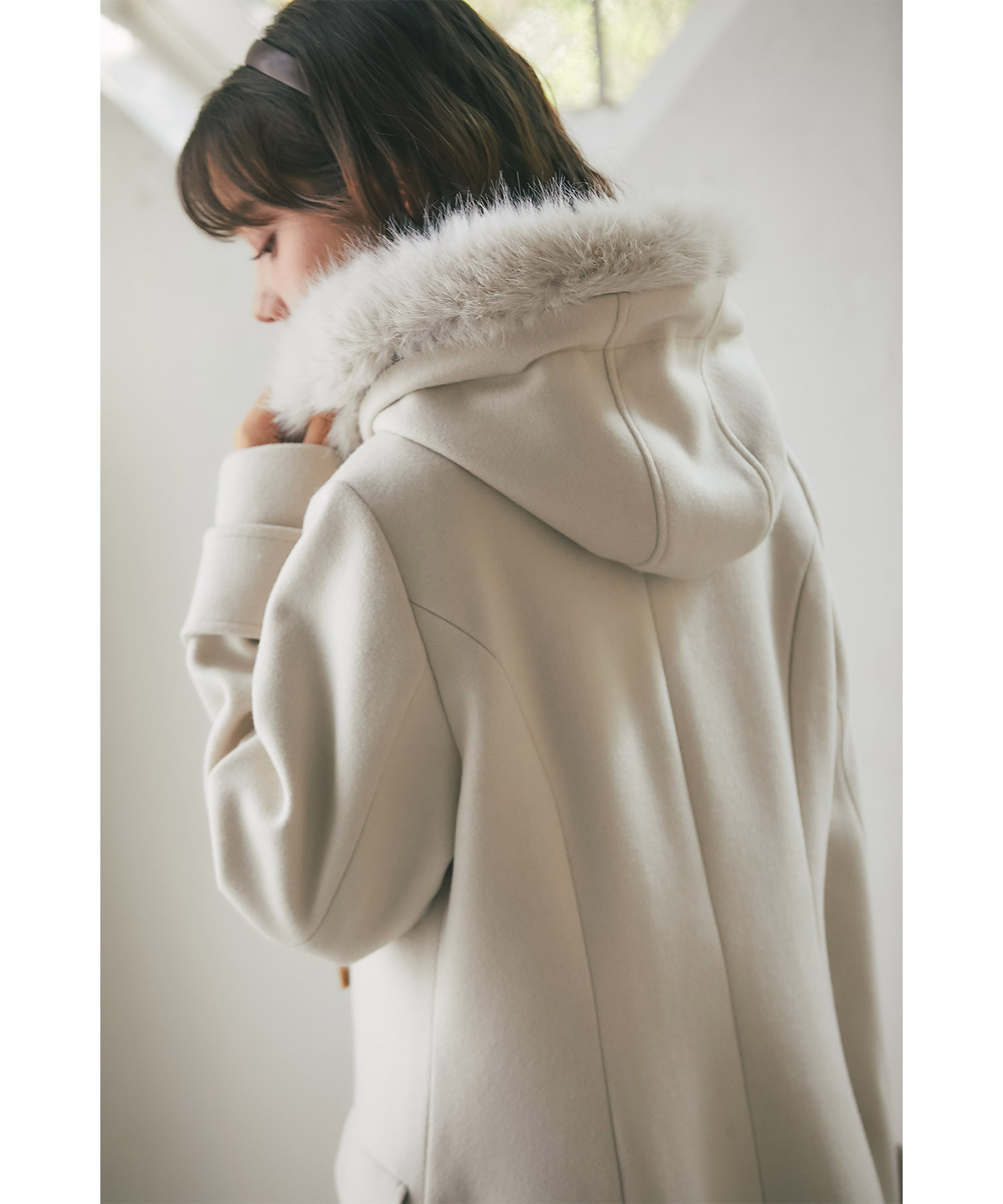 楽天市場】取り外し可能なファー付きフィット＆フレアシルエット