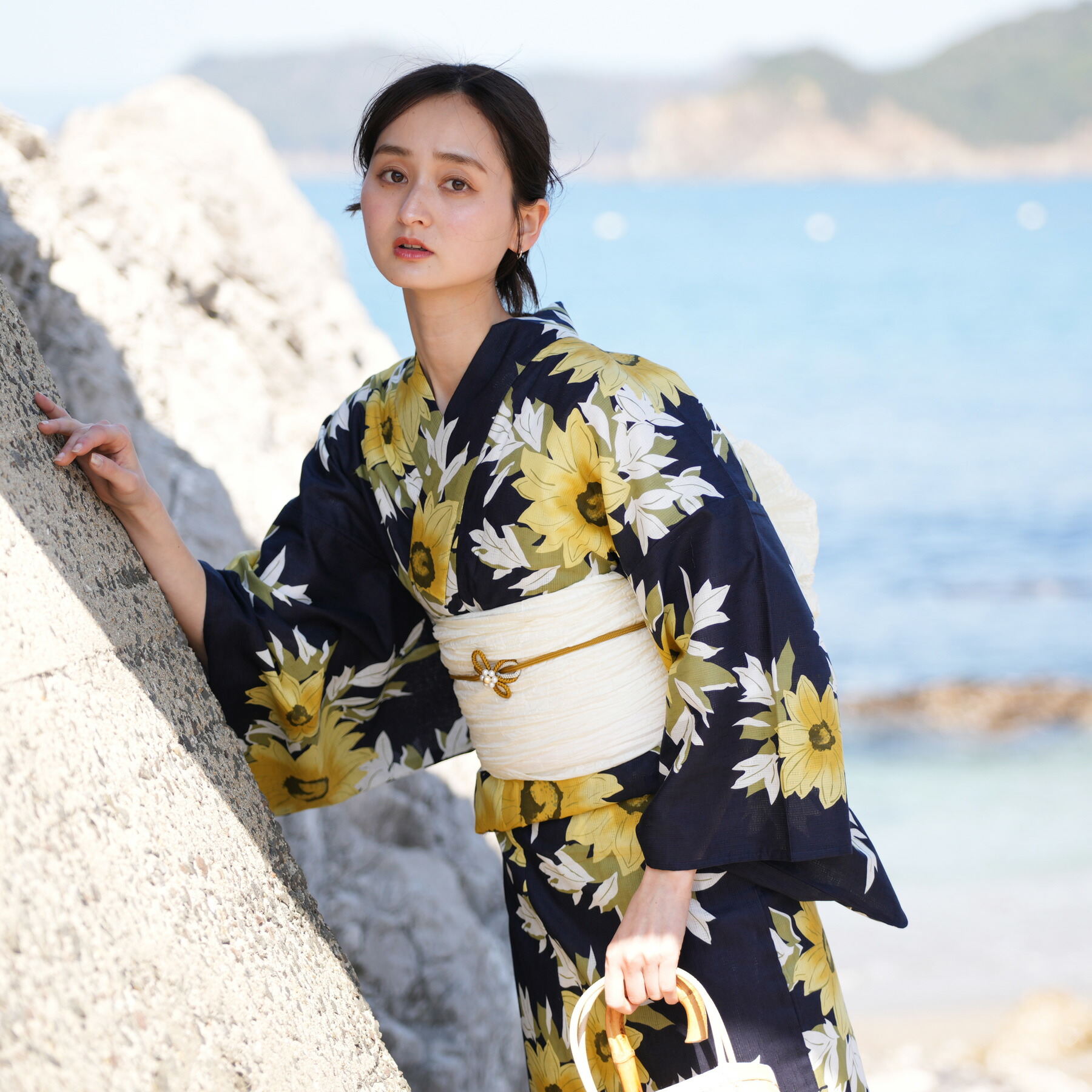 楽天市場】【utatane 高級変わり織 浴衣3点セット 紺地に映える夏の