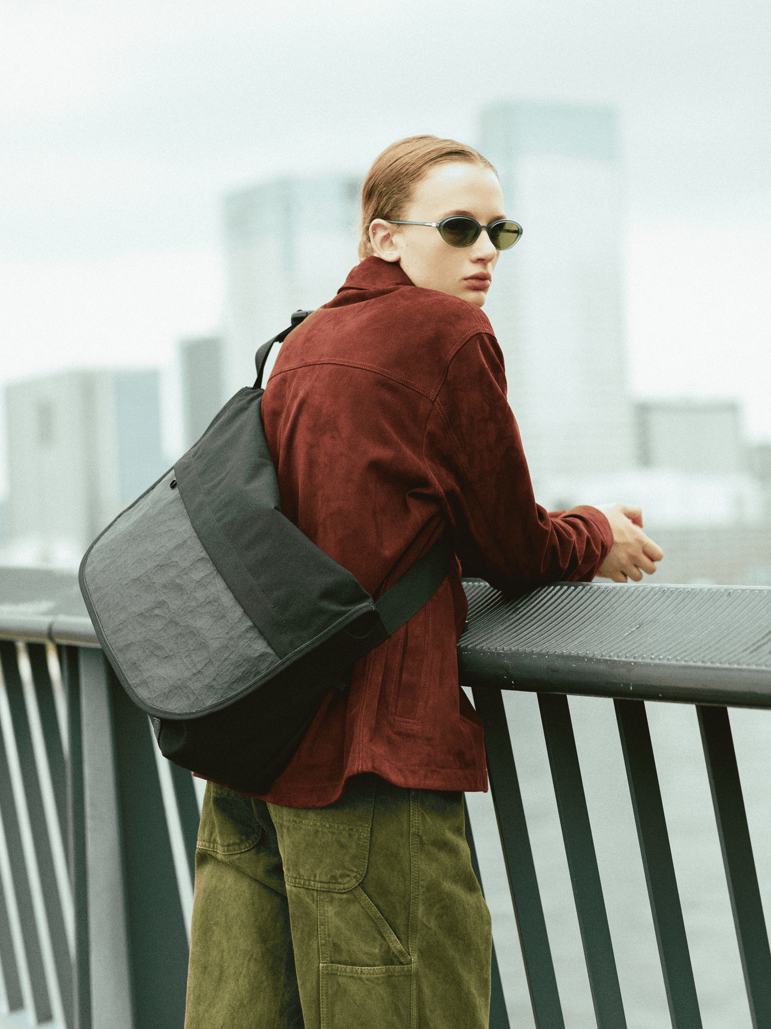 CORDURA®×レザー コンビメッセンジャーバッグ Large – ショルダー