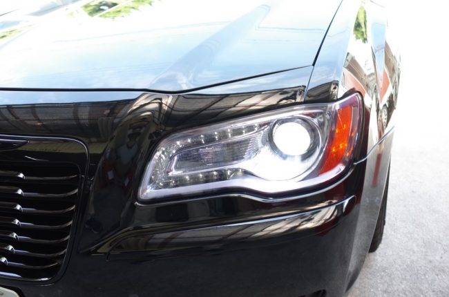 クライスラー300のヘッドライト＆フォグランプHIDコンバーション