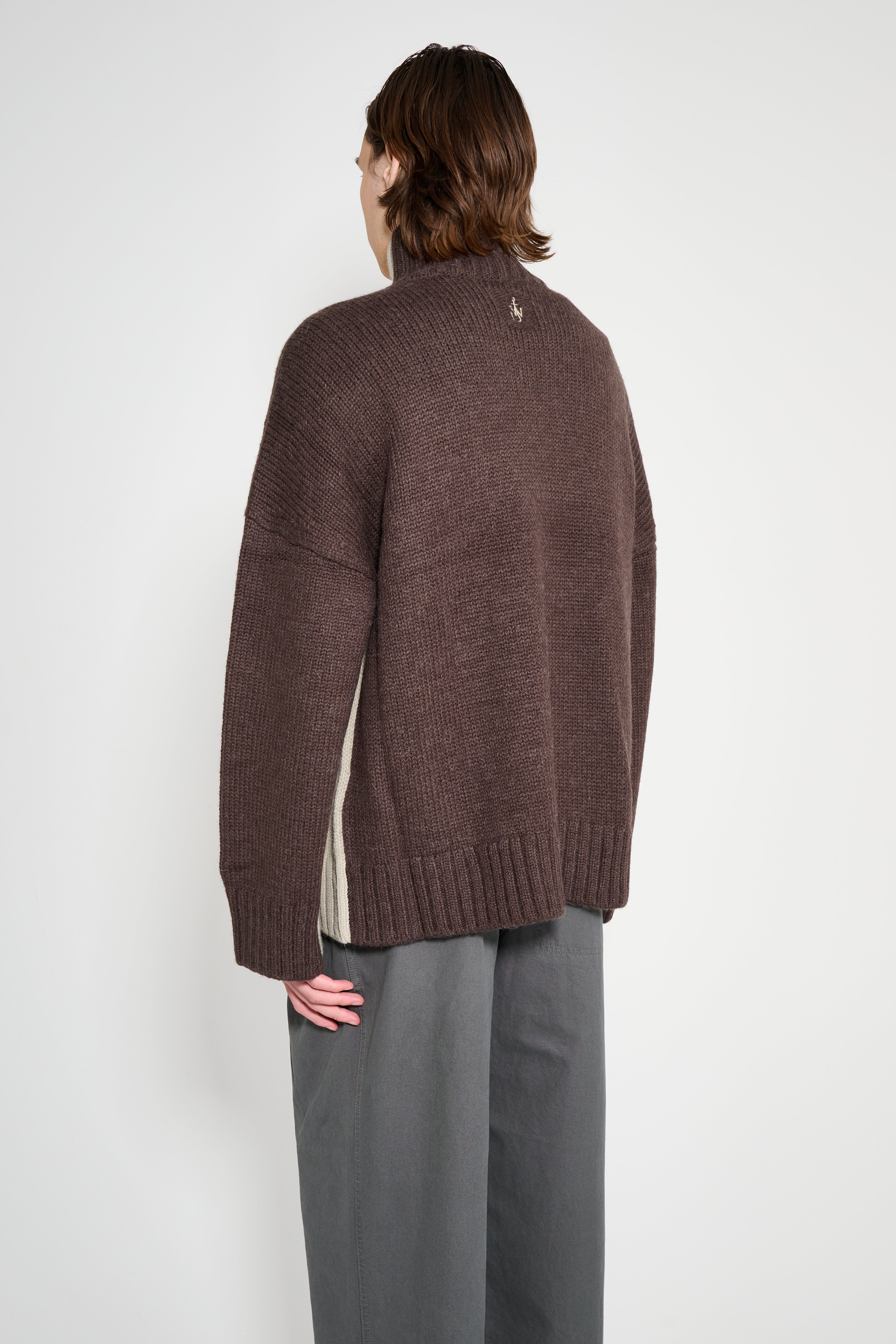 JW Anderson Two Tone Patch Pocket Jumper Nougat / Chocolate – Très