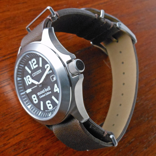 BN0121-00E＞シチズン×モンベルのコラボレーション腕時計