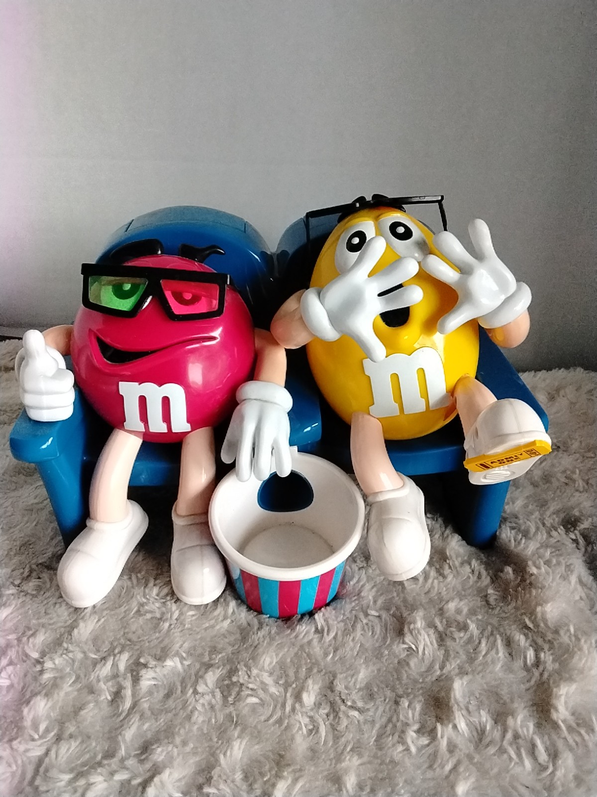 M&M's Antique Collectibles Deals - New and used pre-owned Finds