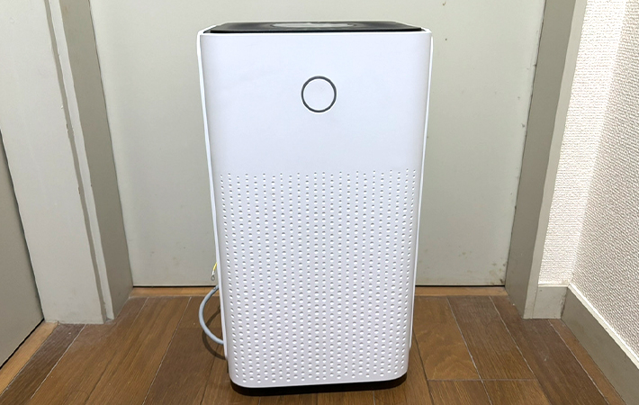 驚異のコスパ！ Amazonベーシックの除湿機が安くてガンガン乾く…だと