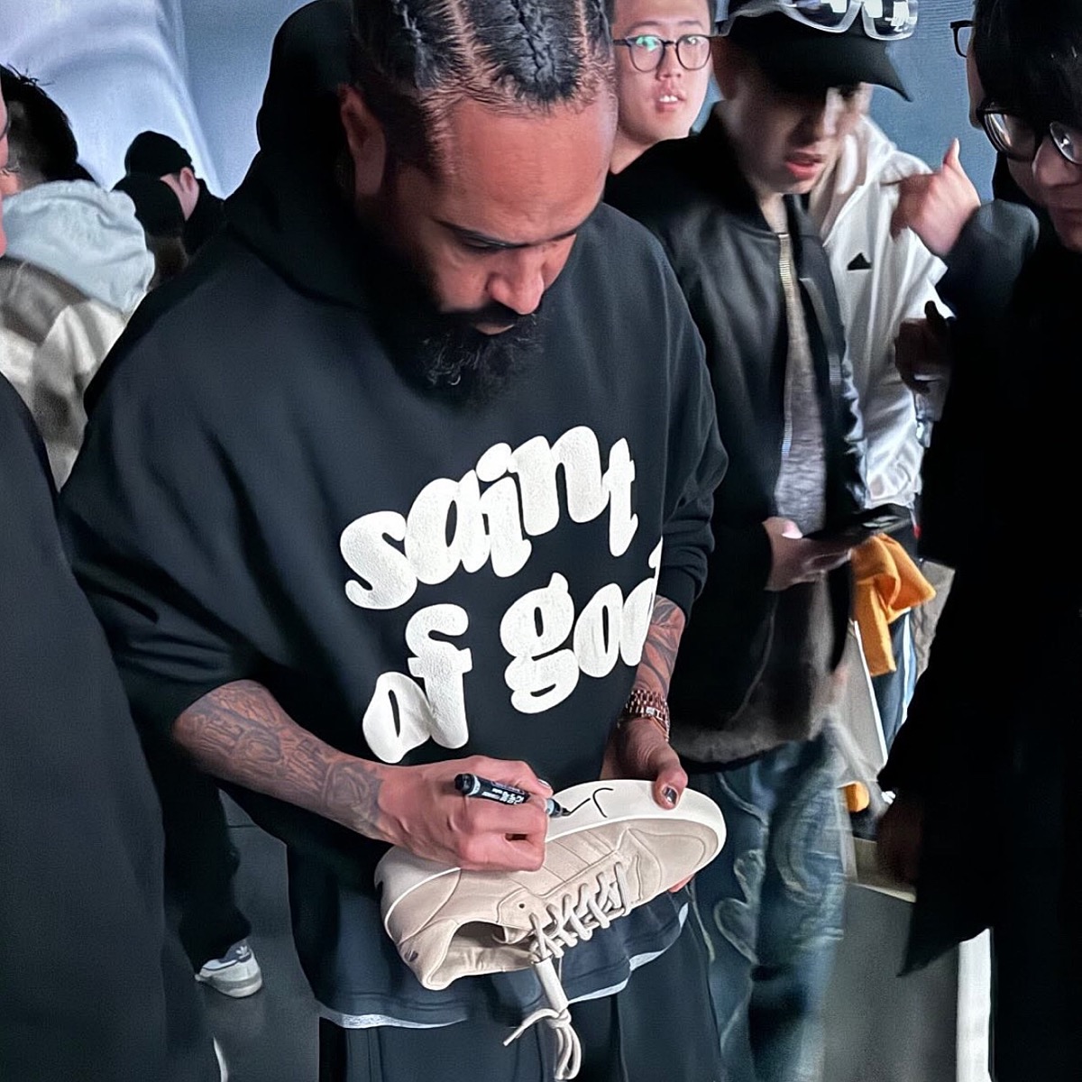 SAINT M×××××× × FEAR OF GOD コラボアイテムが12月25日に発売 | UP TO