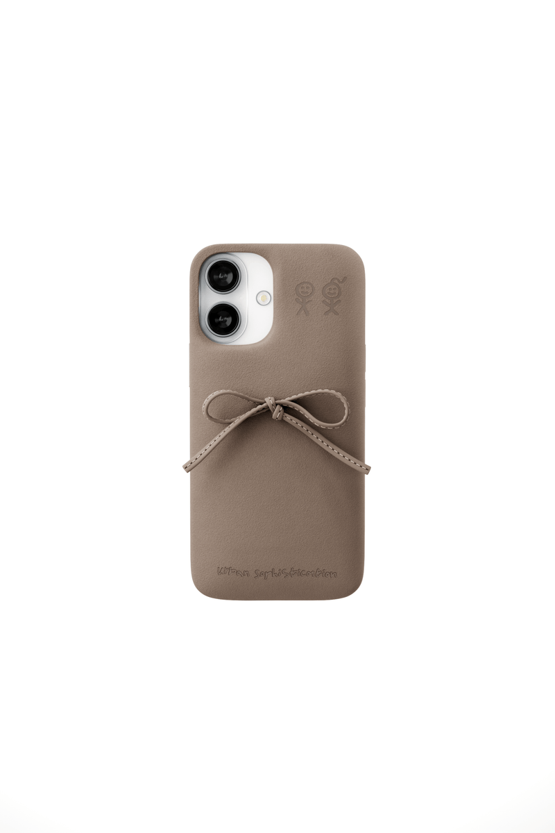 the-soap-case-delicate-bow-in-