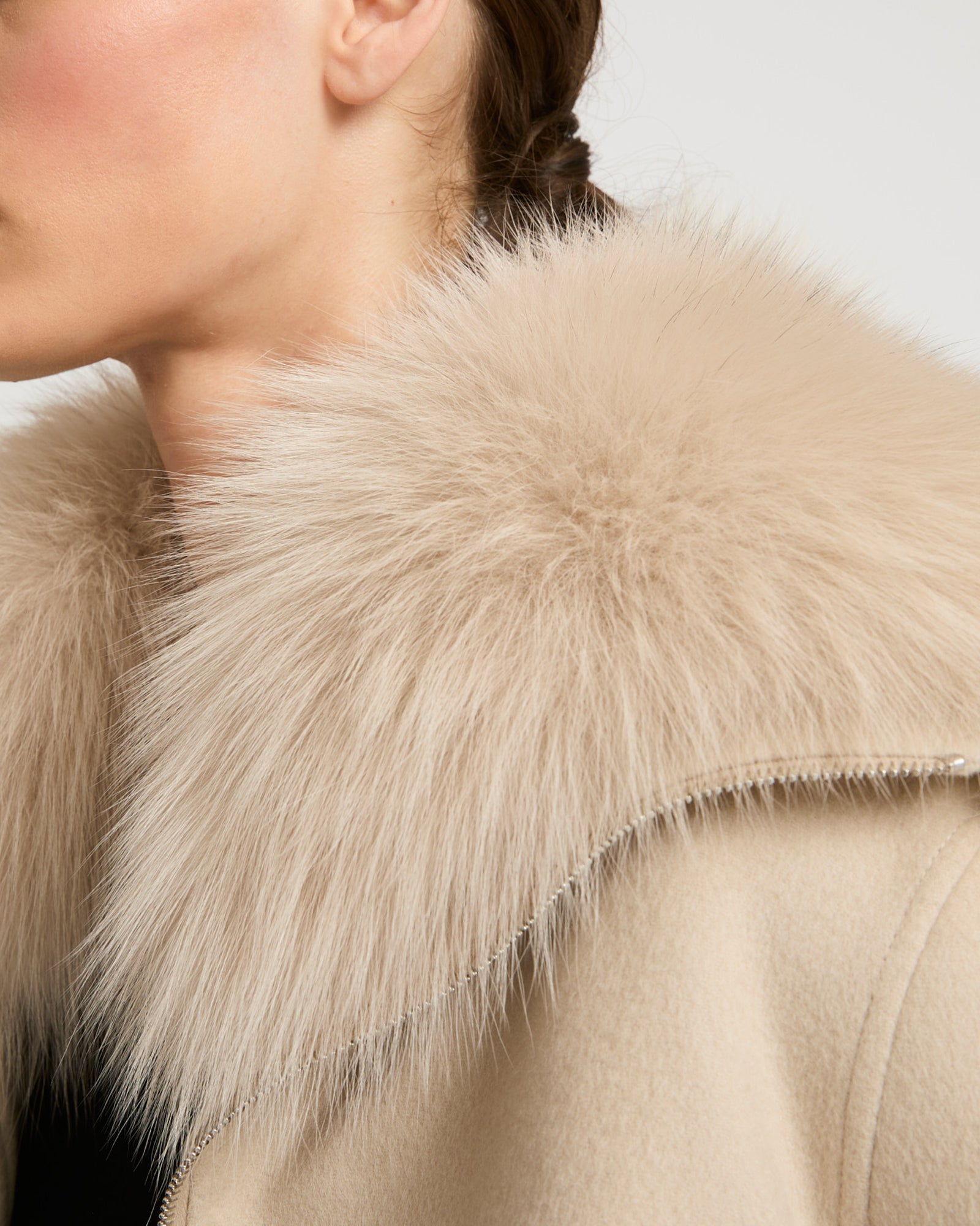 Cropped jacket in cashmere wool with fox fur collar - beige - Yves