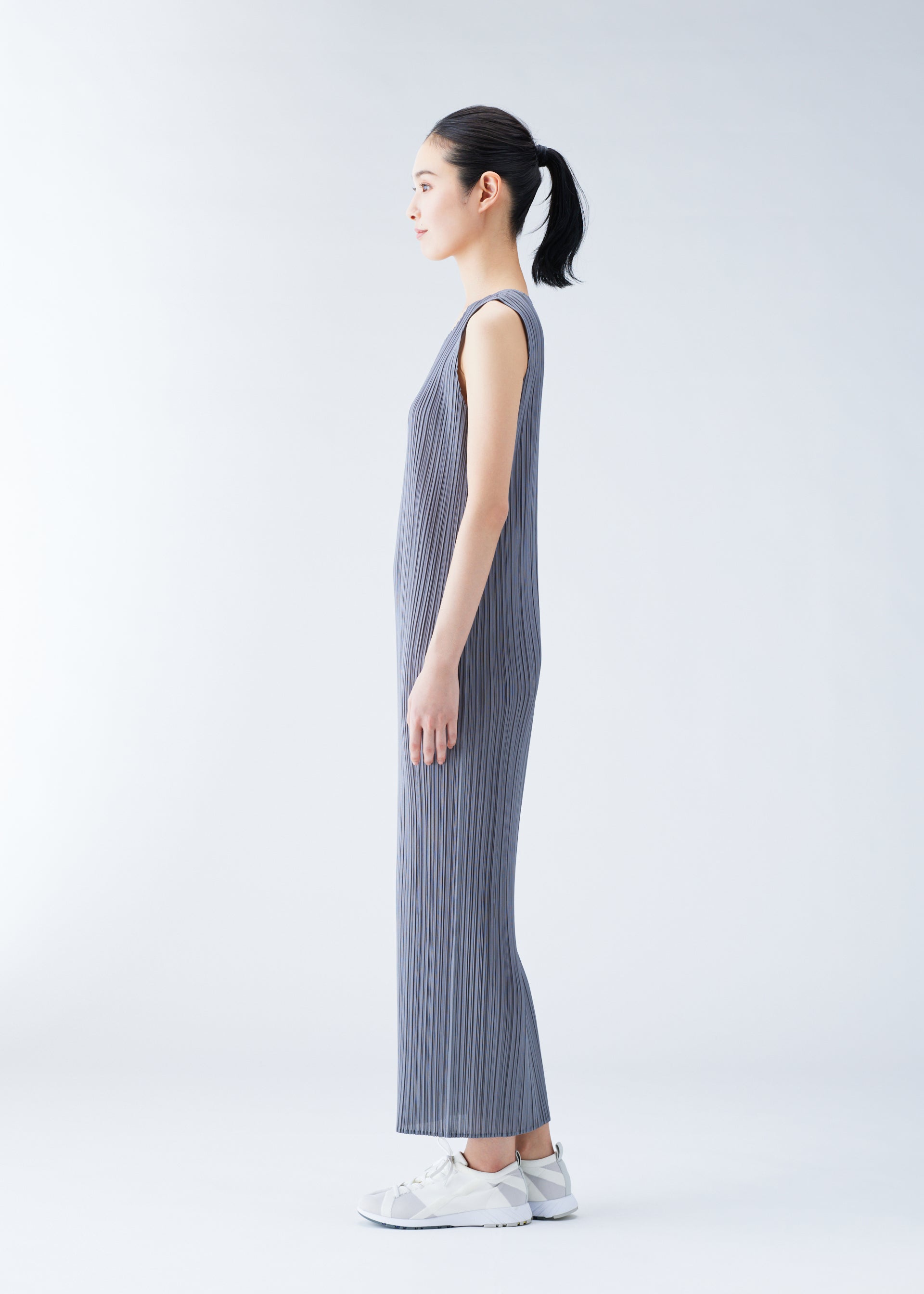 BASICS – ISSEY MIYAKE ONLINE STORE