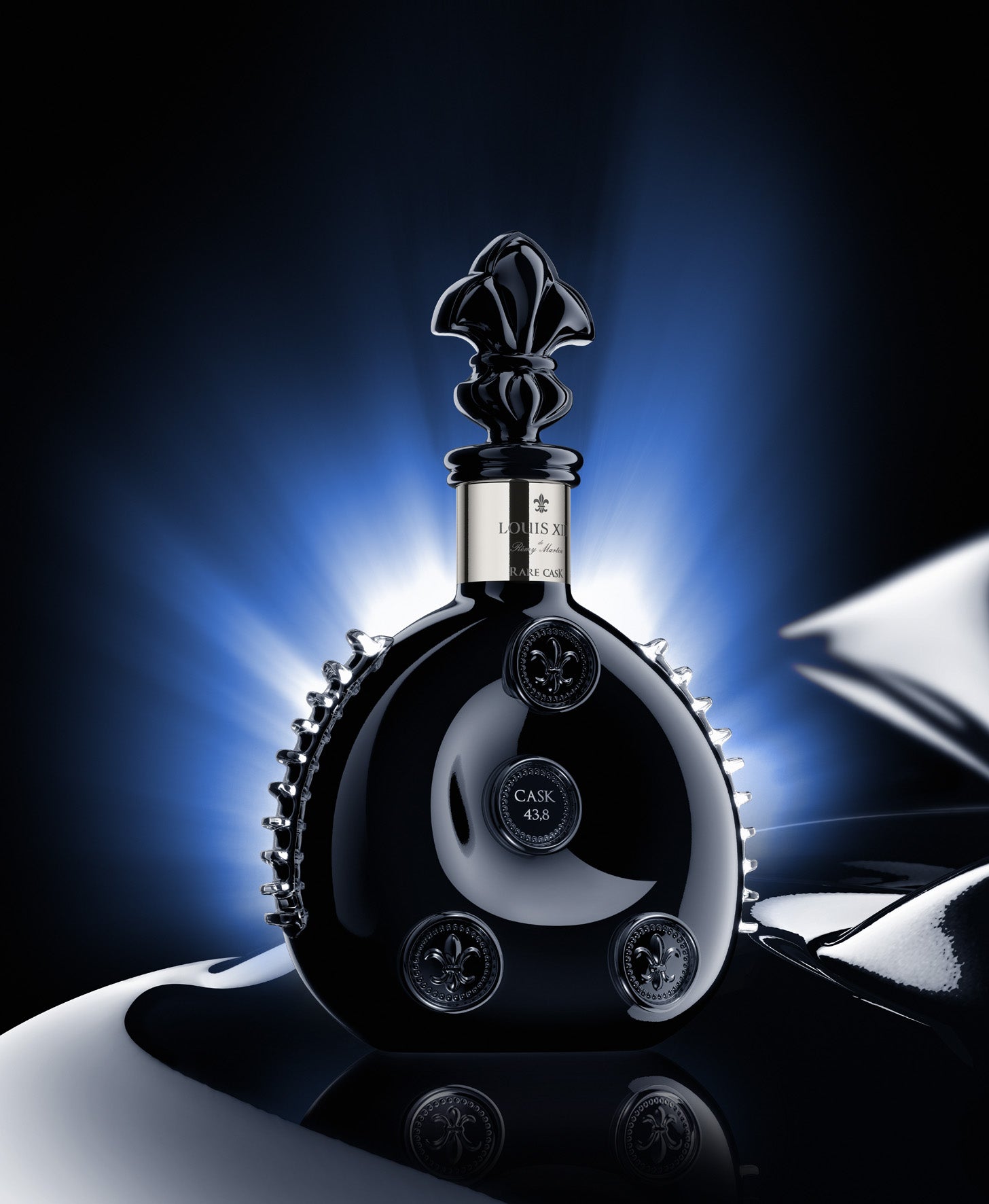 LOUIS XIII Rare Cask 43.8 - Limited Editions - Official Website