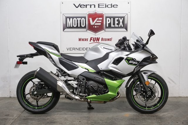 New 2025 Kawasaki NINJA ZX-4R ABS in Sioux Falls #A39154 | Vern Eide