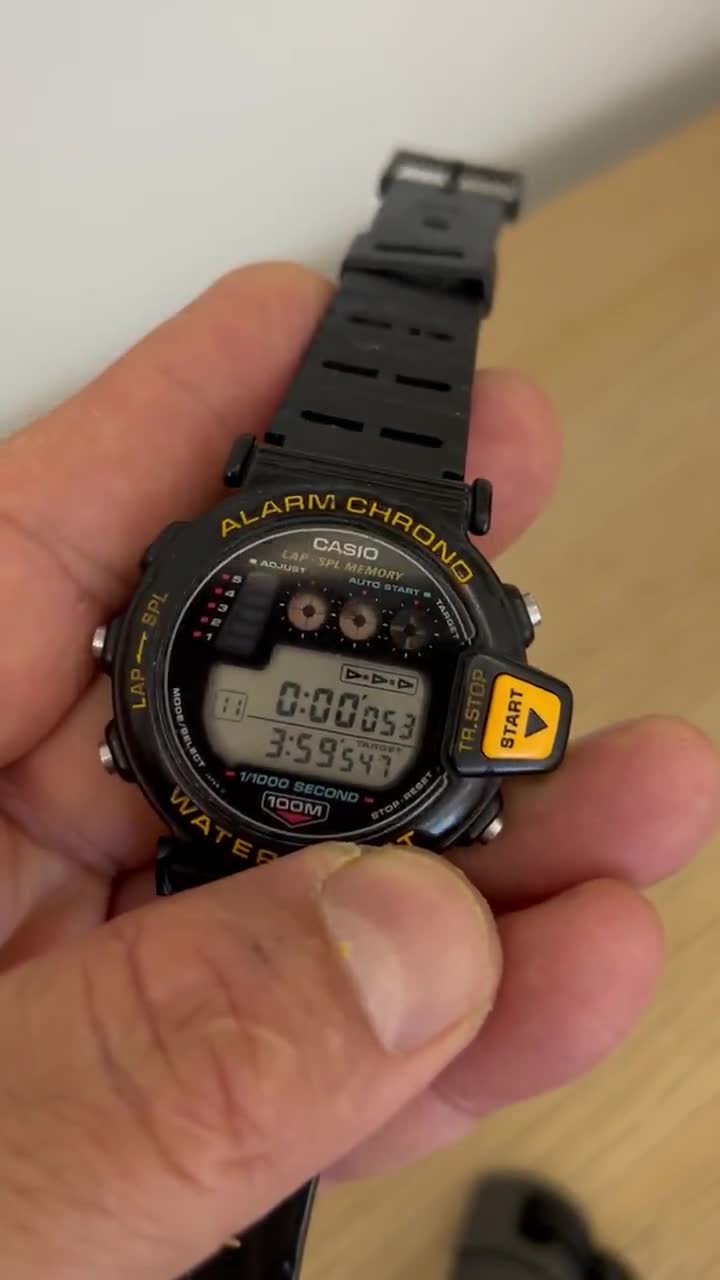 希少なヴィンテージ カシオ CBX-1000 デジタル腕時計：モジュール948