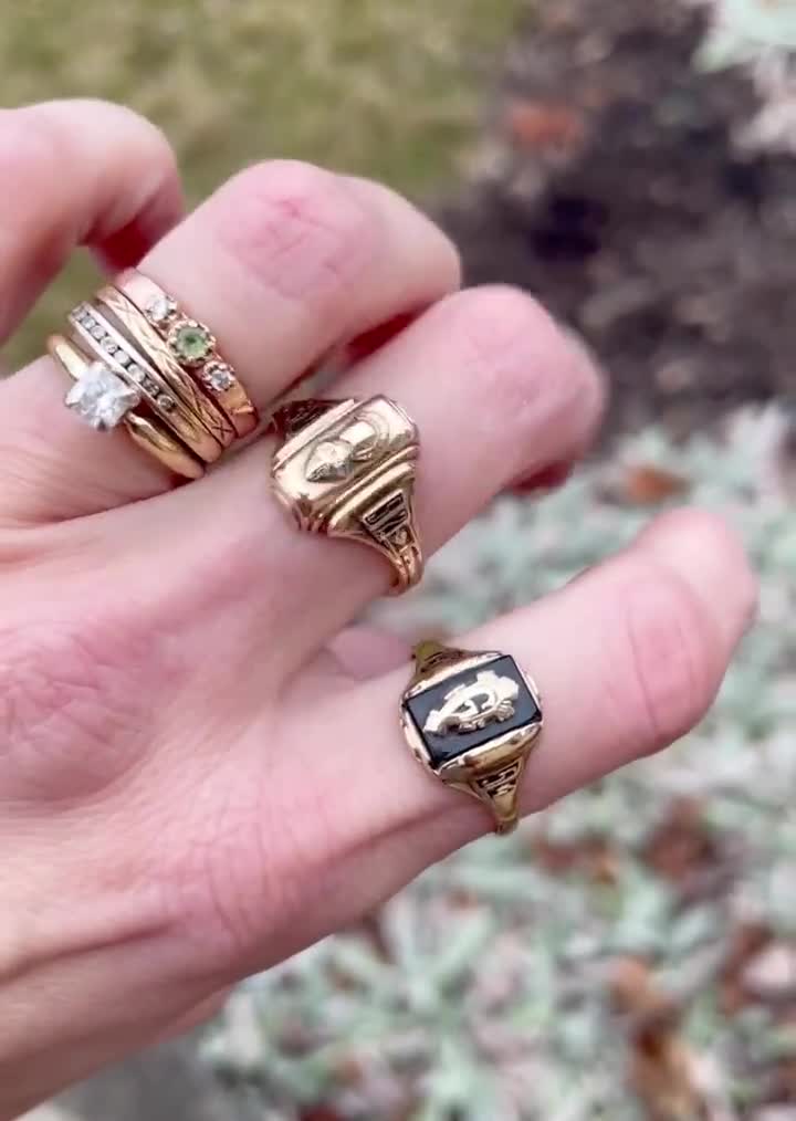 1954 Class Ring in 10k Gold Size 6.5 by Josten G Initial Engraved