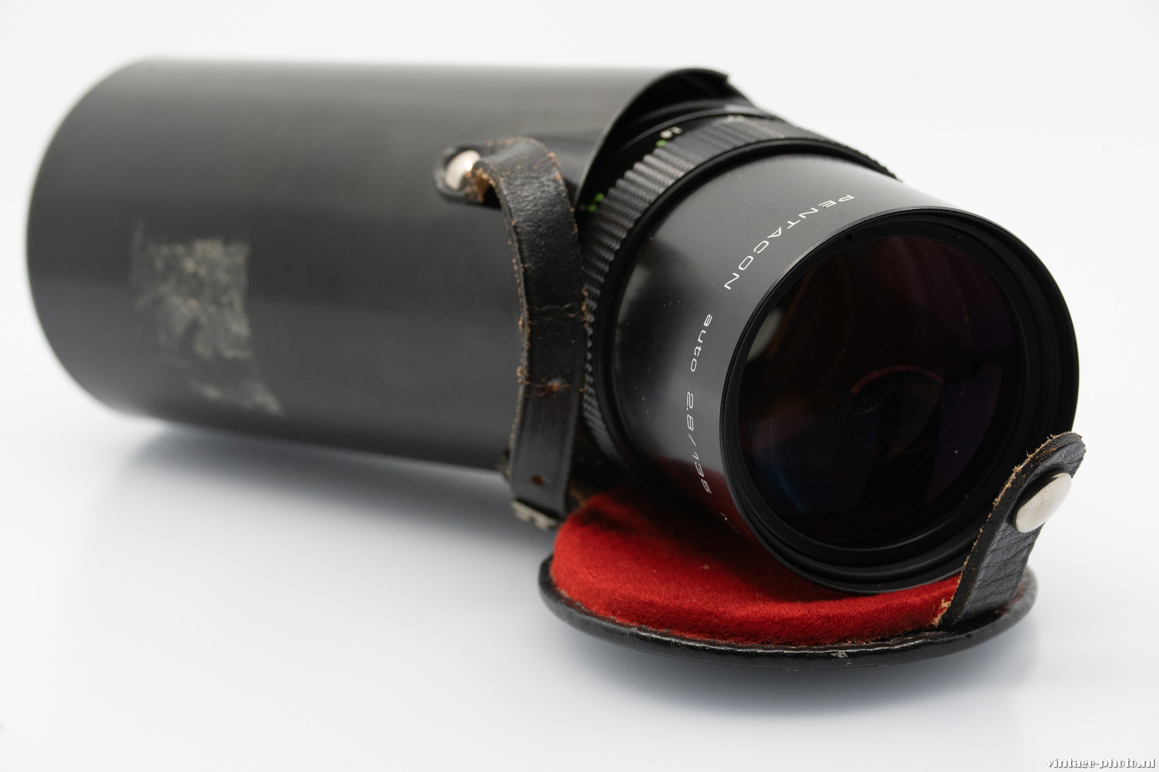 Pentacon 135mm F2.8, a gem from the cold war - Vintage-photo