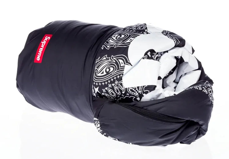 Supreme FW14 x North Face Bandana Dolomite Sleeping Bag – Vintage
