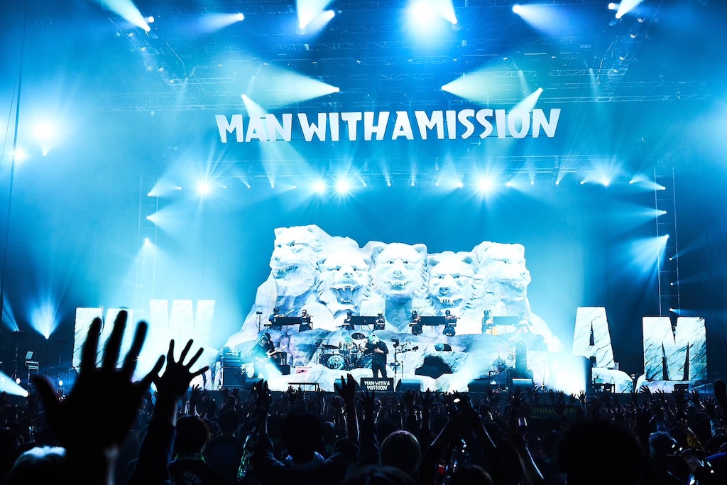 MAN WITH A MISSION、15周年記念のアリーナツアーが開幕！ 新曲を初