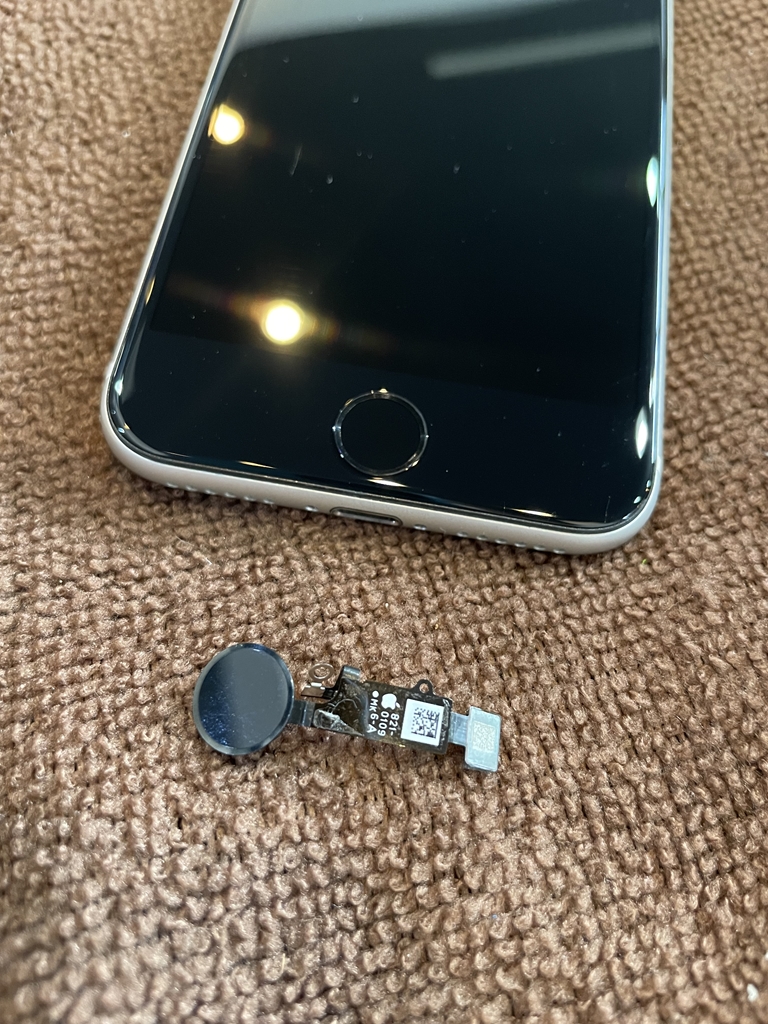 iPhoneSE2 ホームボタン交換 富山県富山市・個人のお客様 - VIT-SHOP