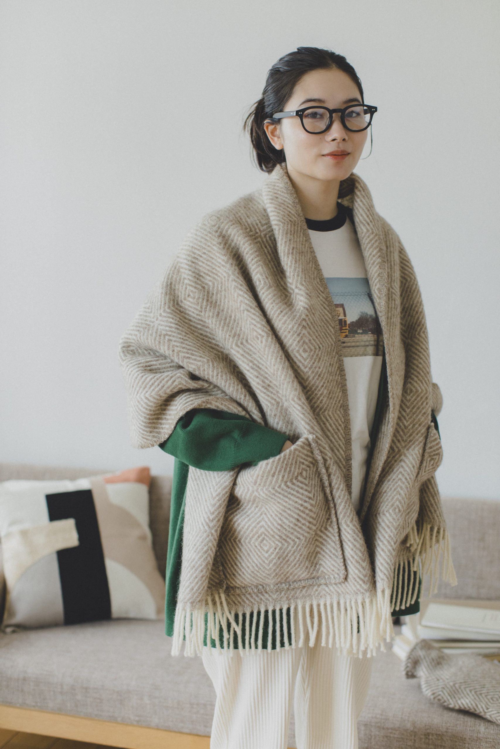 ラプアンカンクリ】大人気！ポケット付きショールにサクラ色など