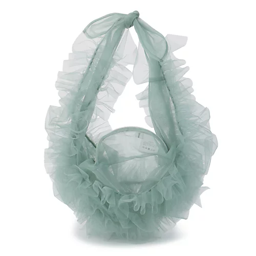 繊細なチュールを施したドラマチックなアイテムが勢揃い！Chika Kisada