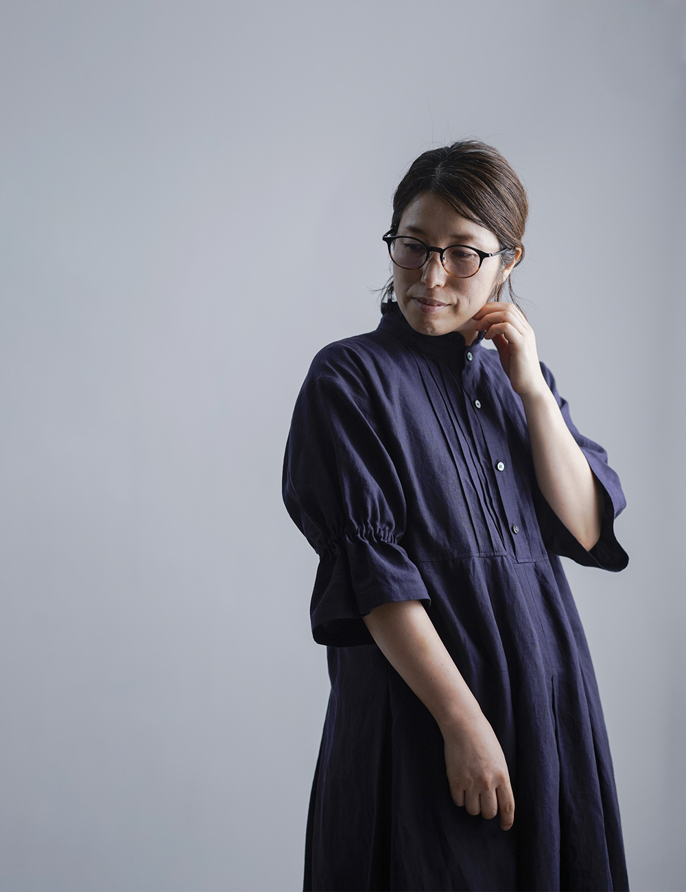 リネンワンピース】なめらかな超高密度リネン ピンタックドレス /黒