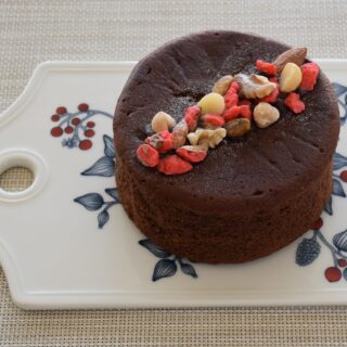 Iittala book】140周年を記念して登場したイッタラの本 400ページに500