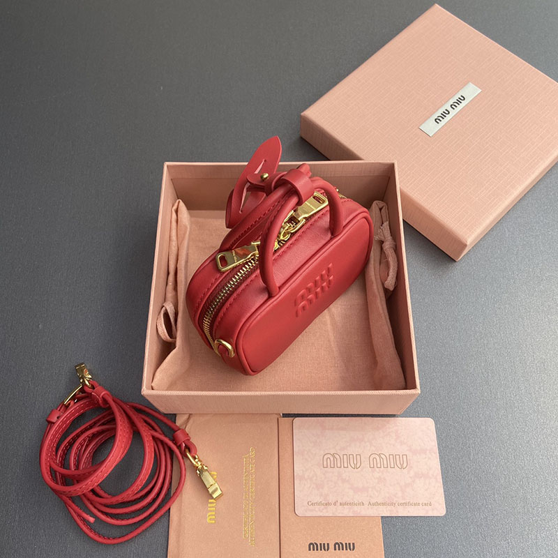 最高級MiuMiuスーパーコピー ミュウミュウバッグコピー レザー