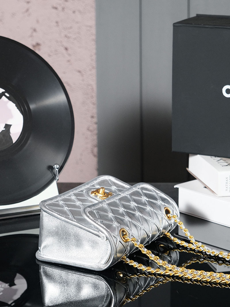 シャネル バッグ 2025 新作 CHANEL ショルダーバッグ 人気 ブランド