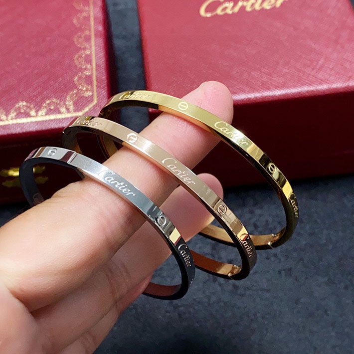 最高級カルティエスーパーコピー カルティエブレスレットコピー