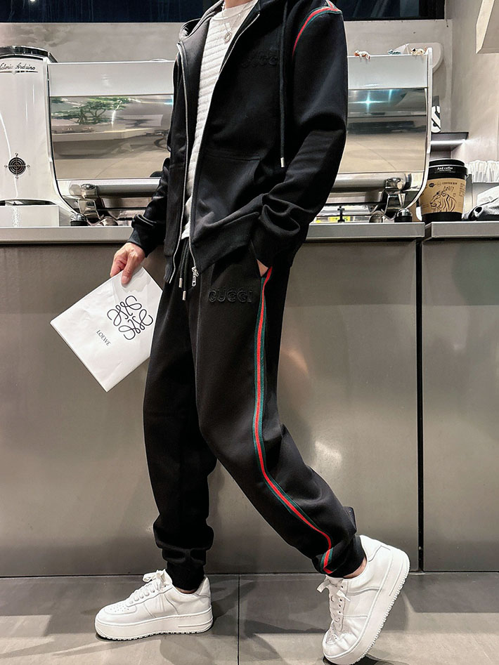 グッチ直営アウトレット店 GUCCI 2025秋冬メンズ トラックスーツ
