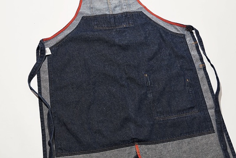 まさに野外料理のために生まれた、パタゴニア流タフ仕立てエプロン