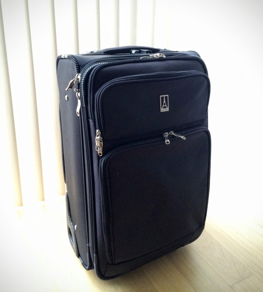 ついに出た。2万円台で買える最強のスーツケース – Travelpro