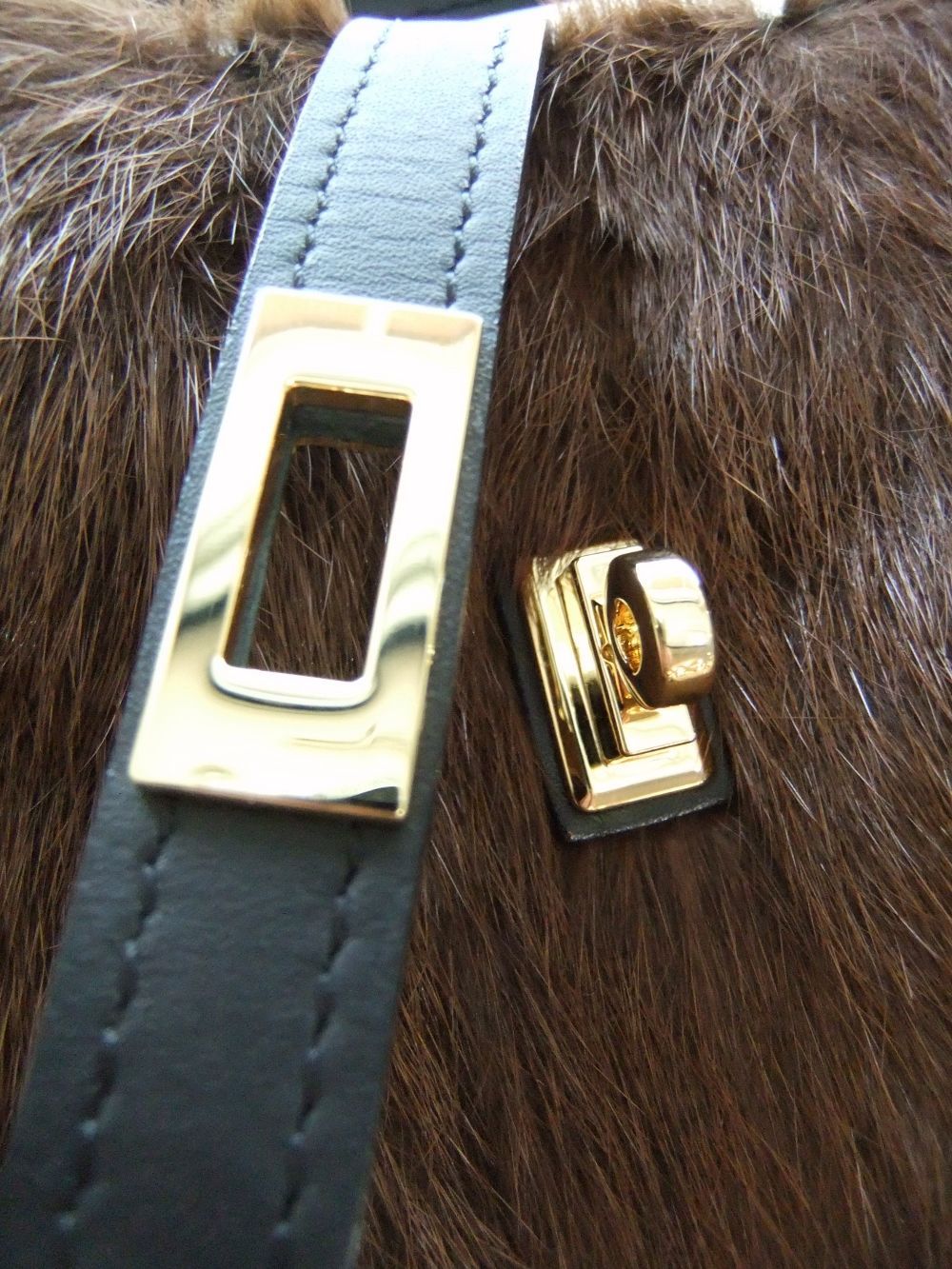 VIOLAd'ORO - WEASEL リアル フィッチファー ショルダーバッグ V-8829