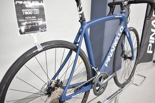 PINARELLO ROADBIKE ANGLIRU DISK 2022