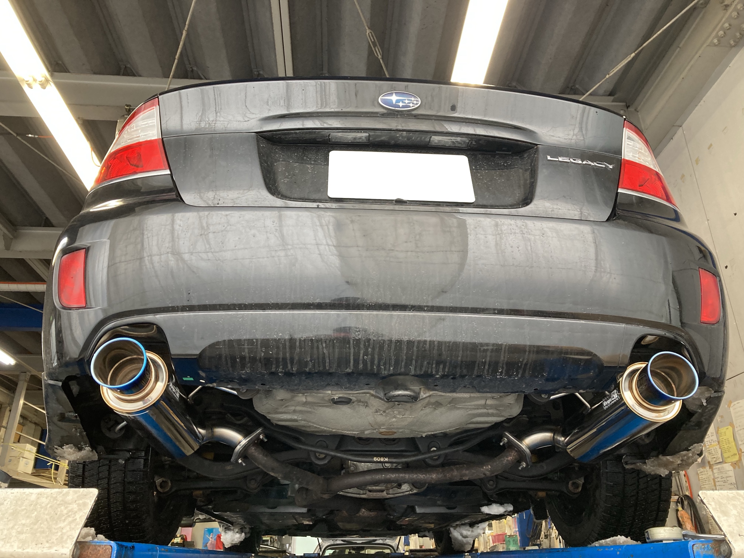 BL5レガシィB4へ「柿本改マフラー」装着！ | スバル レガシィB4 吸