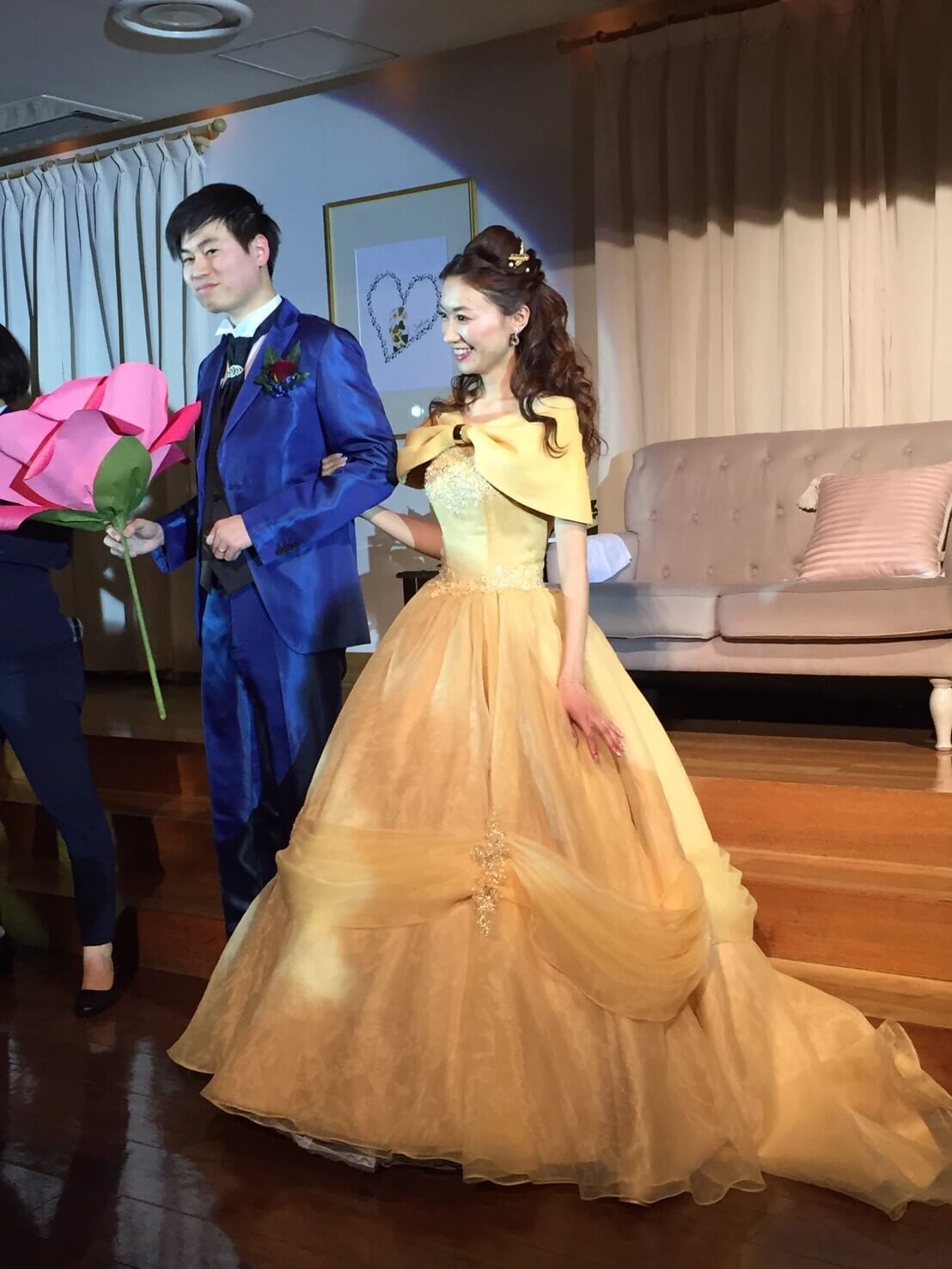 美女と野獣をテーマにしたイエロードレスでお色直し：ERIKA様