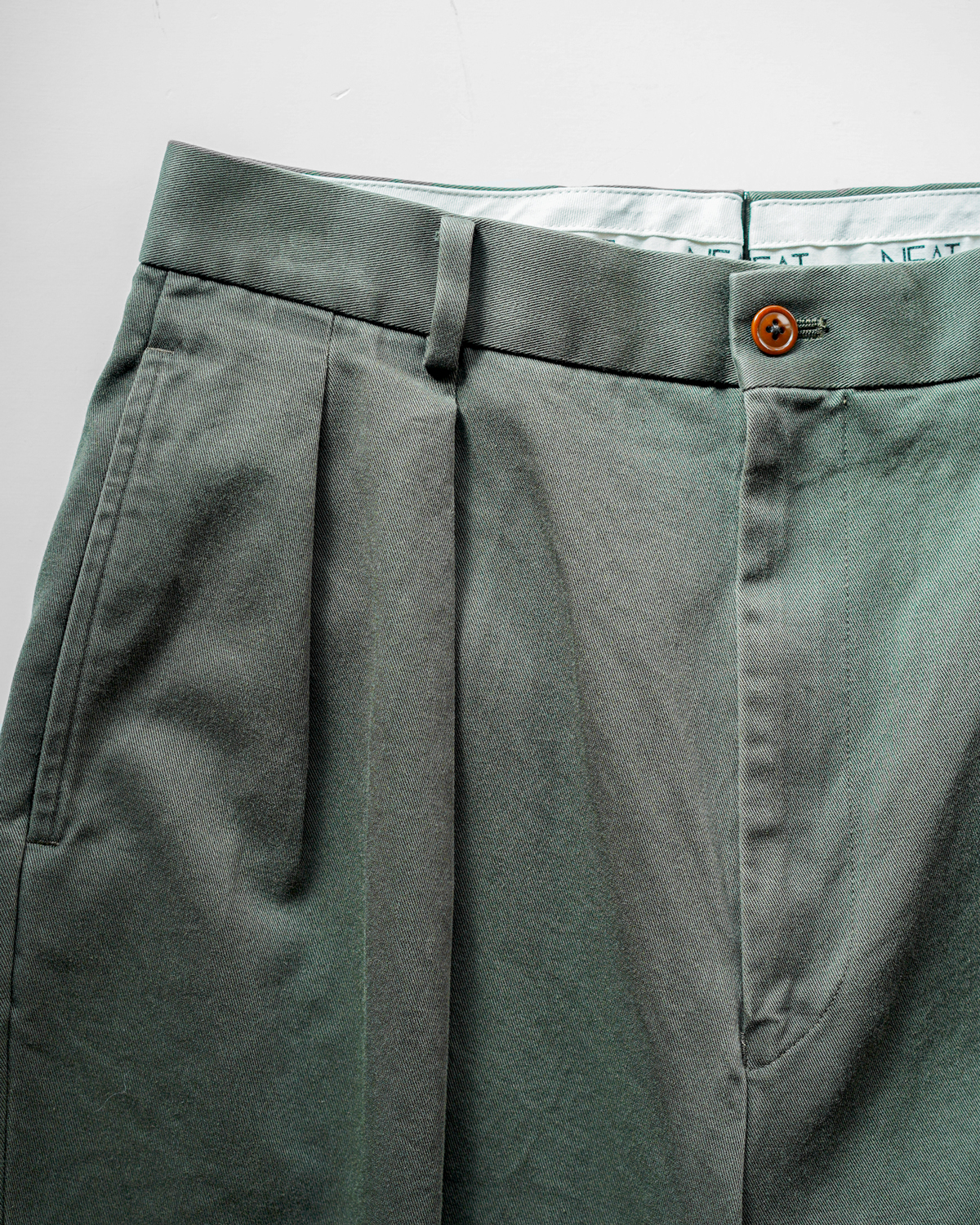 NEAT｜NEAT Chino - Fade Olive｜PRODUCT｜Continuer Inc.｜メガネ